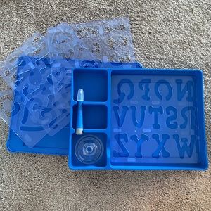 Playful letters cutting